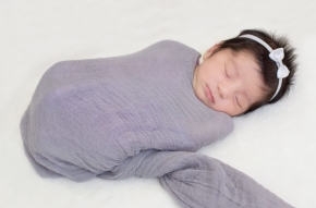 Es bueno envolver al bebé en una manta? Pros y contras